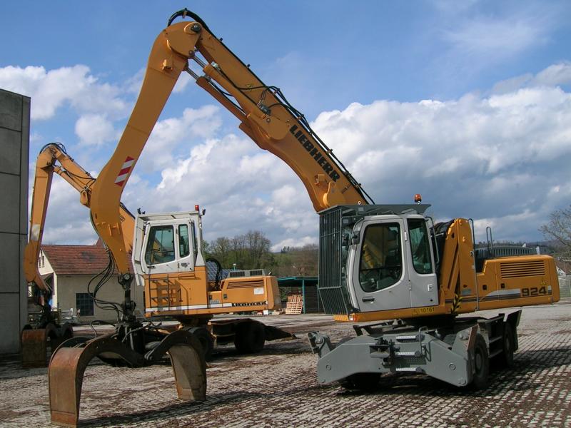 Liebherr 924-2.jpg