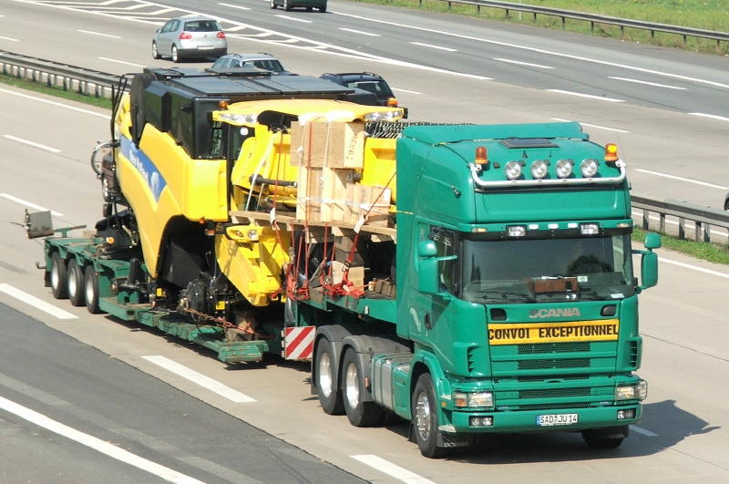 Mähdreschertransp. Scania 164 DSC00018 (2) (2).jpg