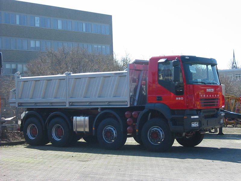  Iveco-Trakker-410T38-8x4x4-Meiler-020405
-kr01.jpg