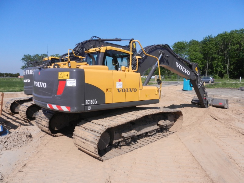 Kuiken verhuur EC 180 C (3).jpg