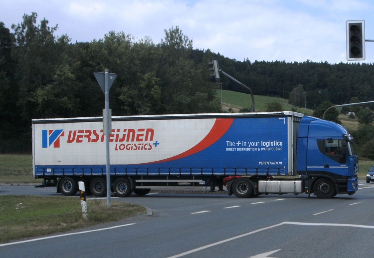 Stralis blau NL.jpg