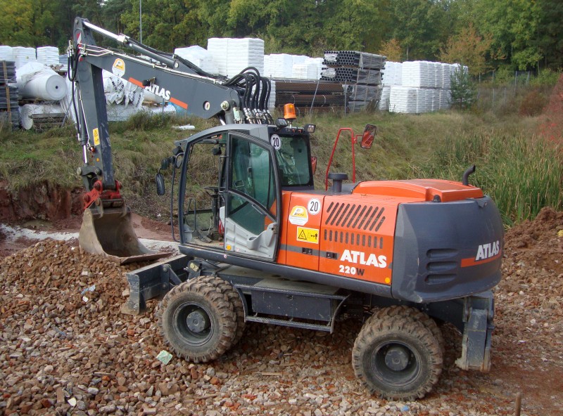 220W-5.jpg