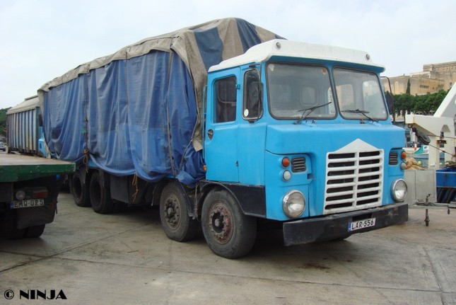 Foden_S80_8x4_V_01.jpg