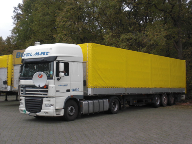 Monheim Depot 2 Fahrer.jpg