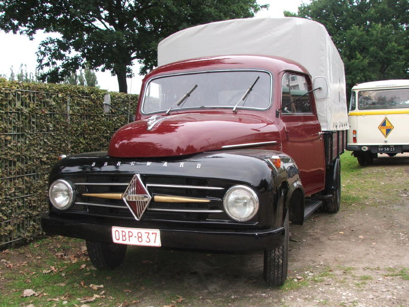 Borgward 611 PritscheDSC00022 (2).jpg