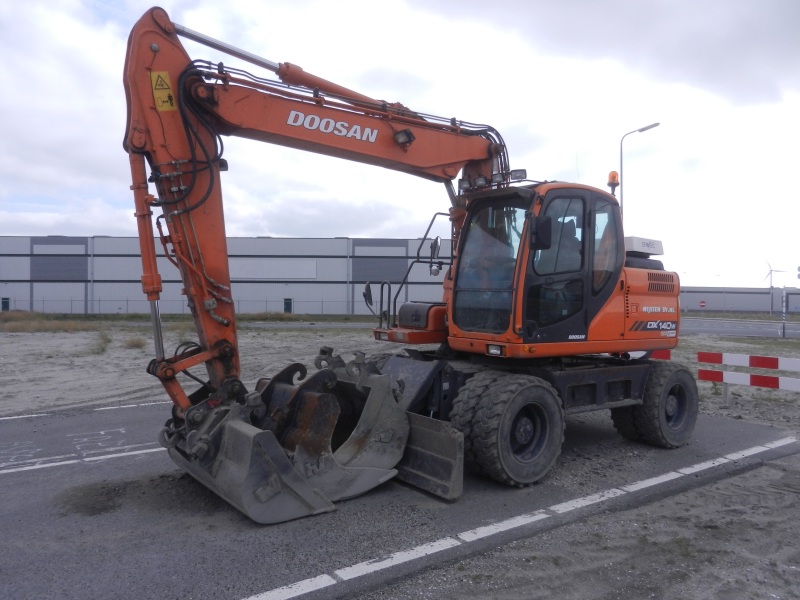 Nijssen DX 140 (4).jpg