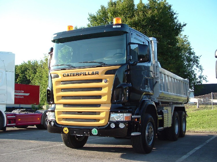 CAT R 500 Scania Kabine Seite li.jpg