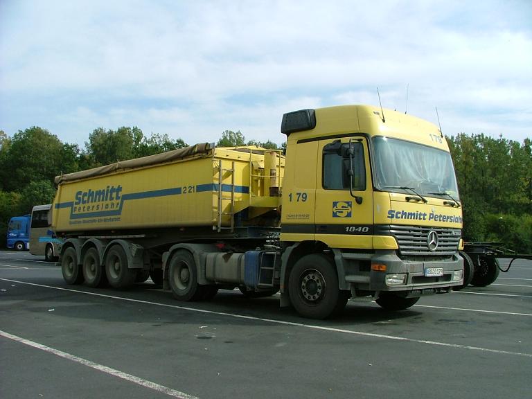 DSCF2220.jpg