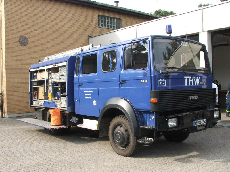 THW IVECO 90-16DSC00012 (2).jpg