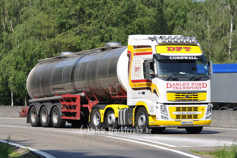 Ford Darley Volvo FH13 2009 Tank-SZ.jpg