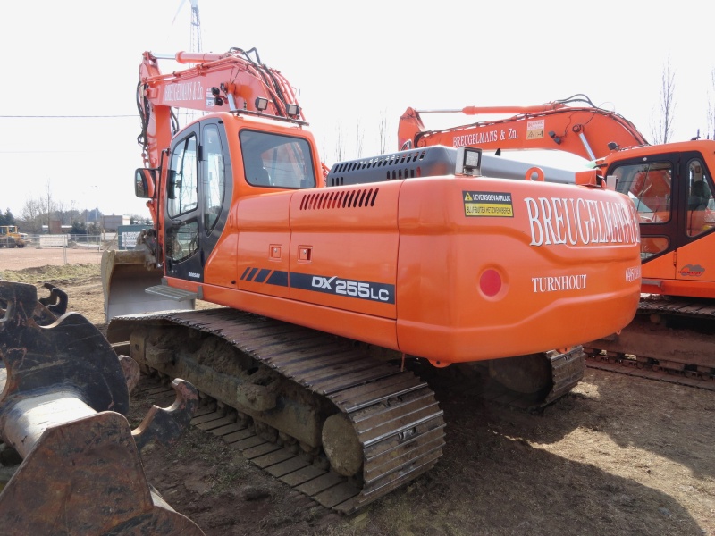 Breugelmans DX 255 (3).jpg