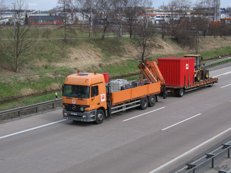 19.10.06 köster actros.jpg