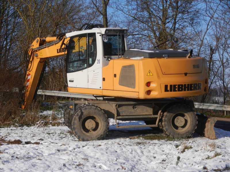 Liebherr A 916 (1).jpg