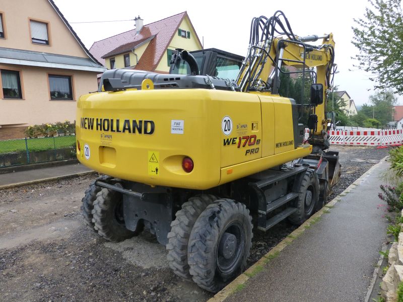 New Holland WE 170 B PRO 3.jpg