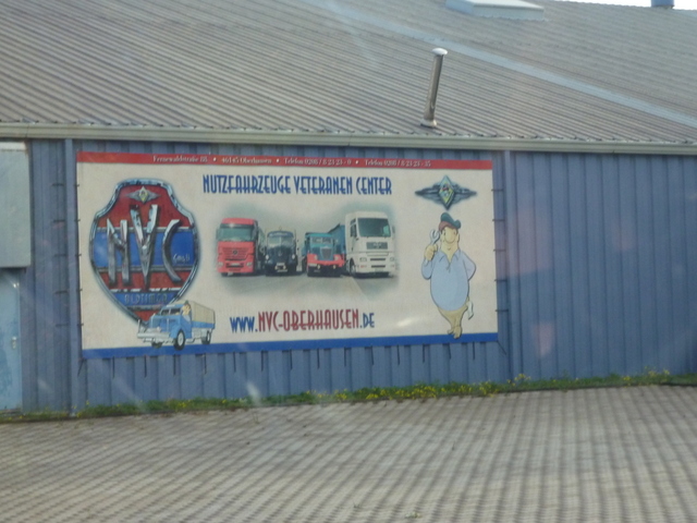 P1050419-001.jpg
