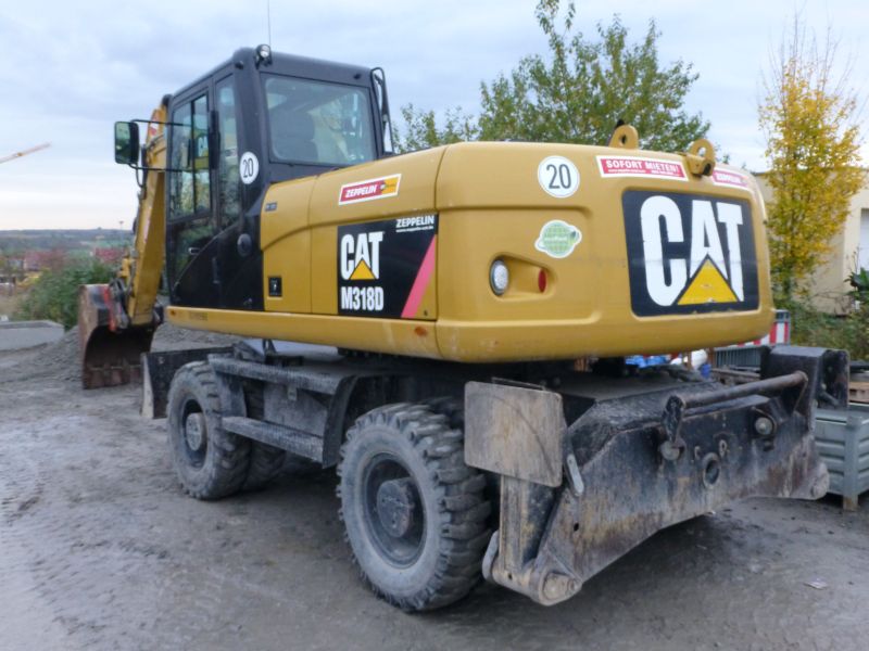 CAT M 318 D 3.jpg
