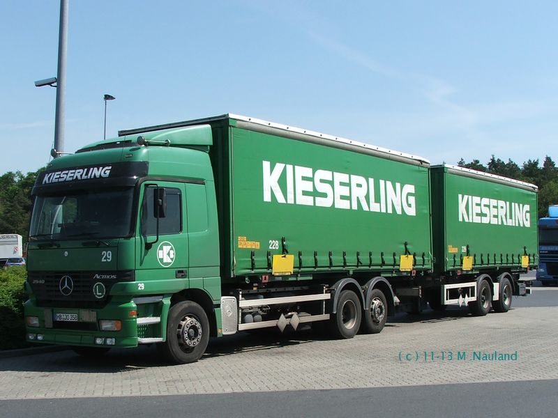 Kieserliong MB Actros Wechselbrücken Tandem-Hängerzug 2005 DSC00054-1.jpg
