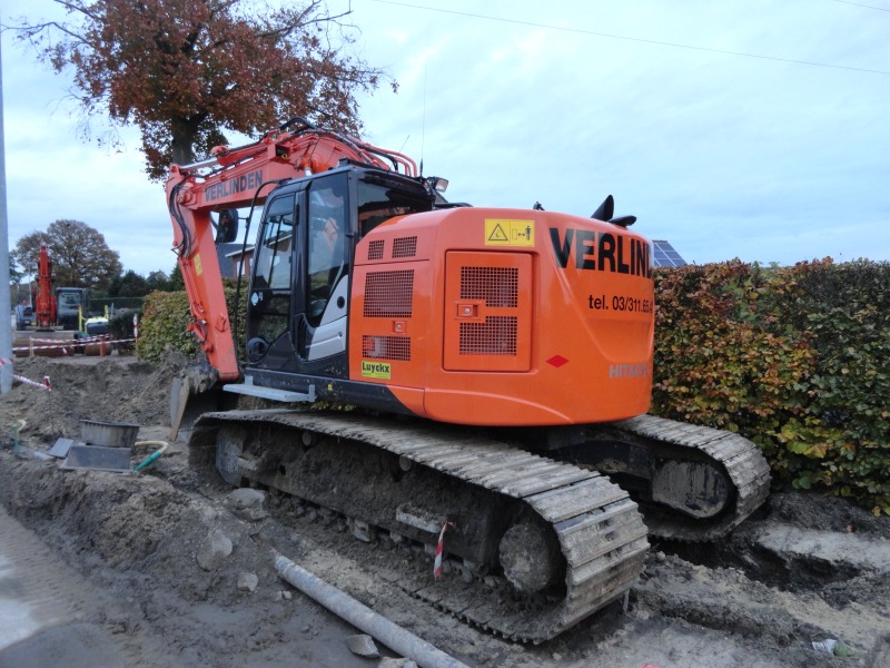 Verlinden ZX 225-5 US (1).jpg