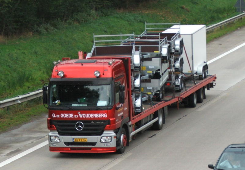 Actros MP2 Hängertransp.DSC00443 (2) (2).jpg