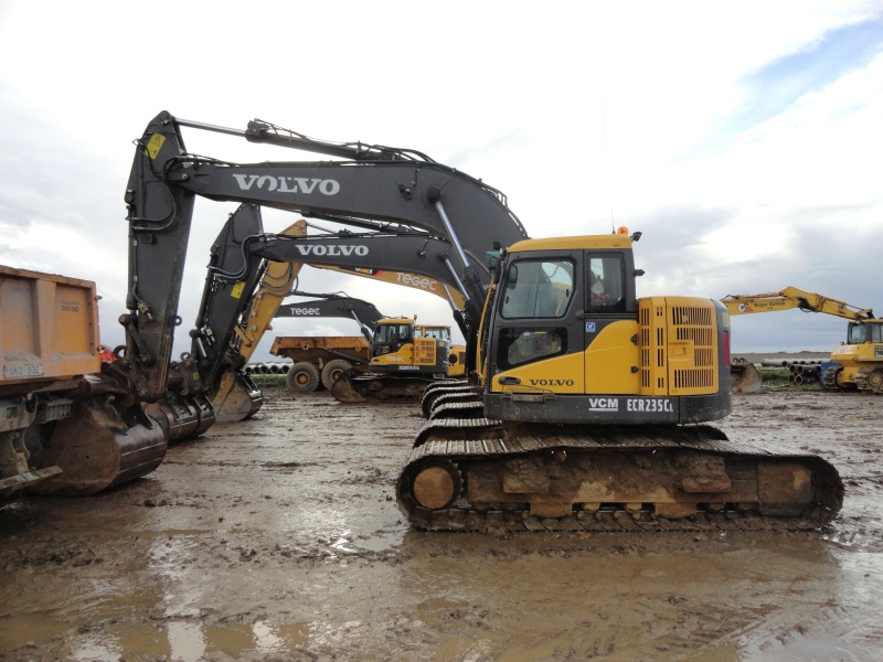 Wuyts ECR 235 C (a).jpg