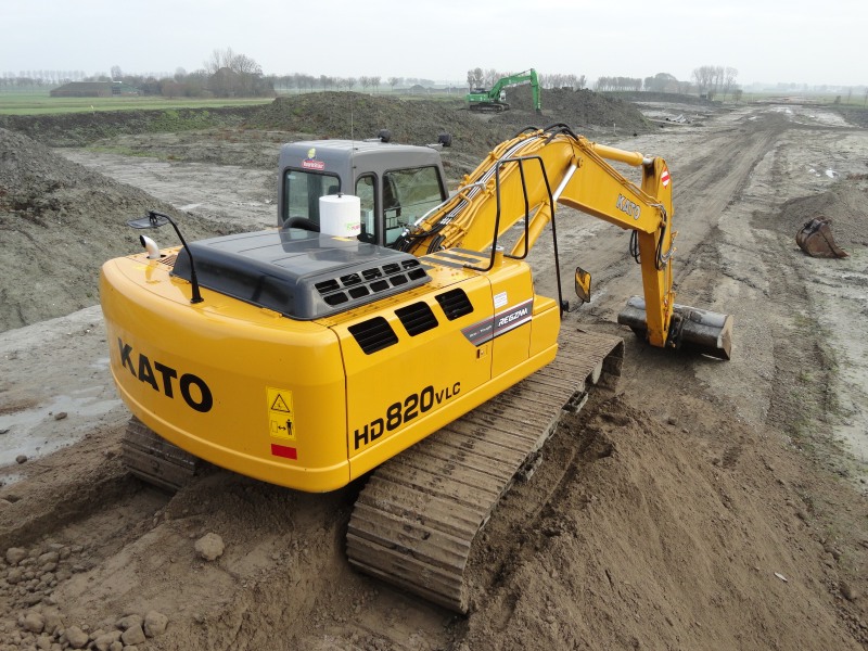 HD 820 V (4).jpg