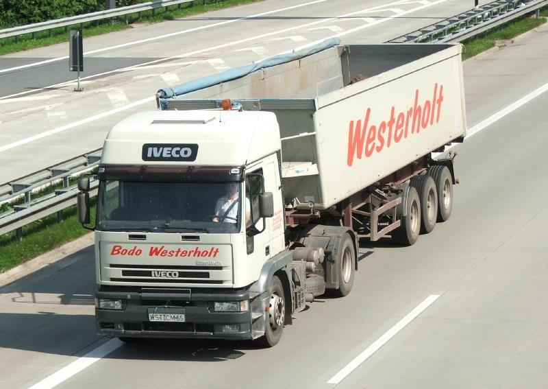 IVECO Eurotech Westerholt KippSz (2).jpg