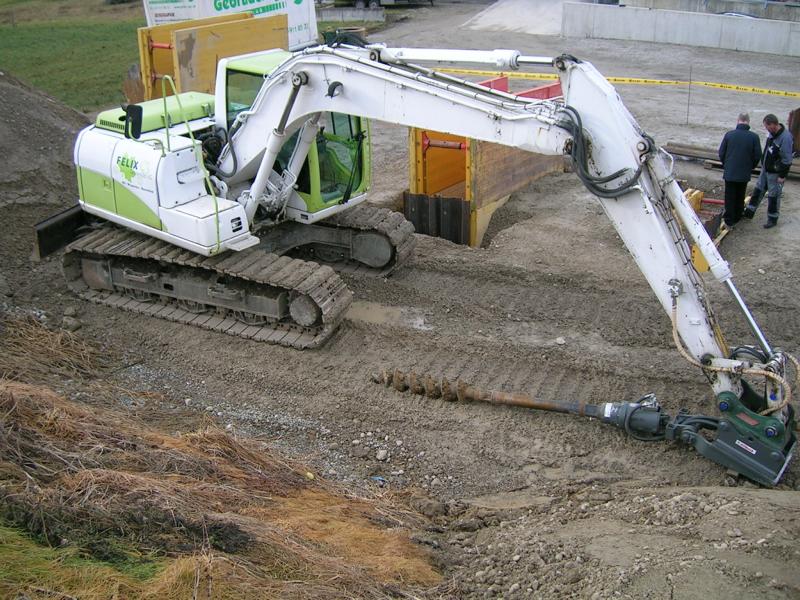 CAT 312C.jpg
