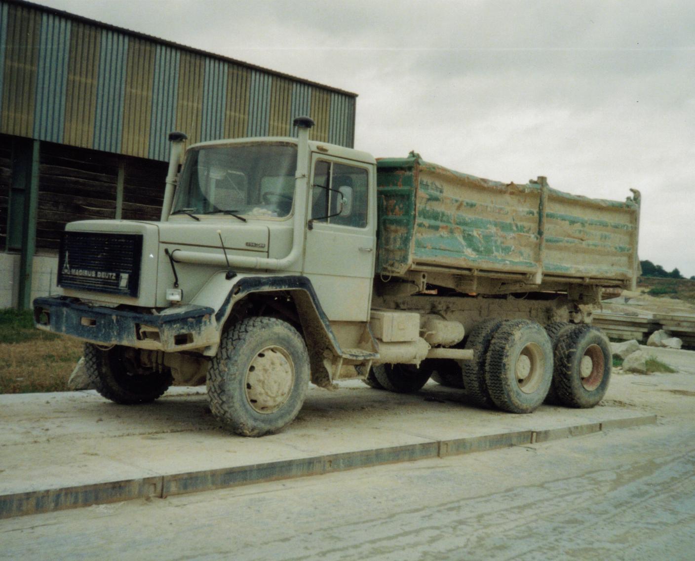 magirus-256-d-26-b 001.jpg