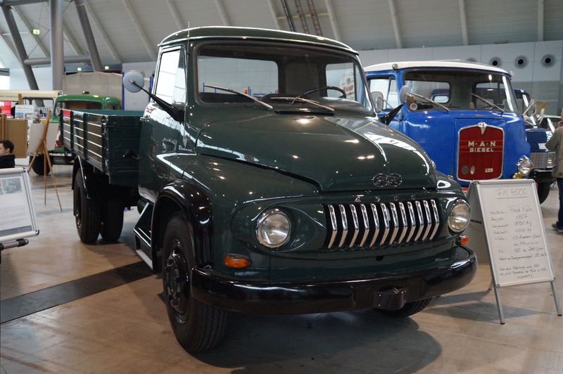  Ford-FK4500-BJ1957-Pritsche-gr&uuml;n_2014031
5_001.jpg