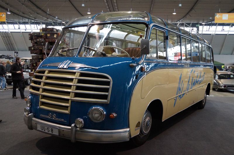  K&auml;ssbohrer-Setra-S8-BJ1951-blau-weiss_20
140315_002.jpg