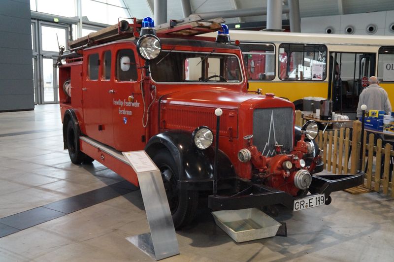  Magirus-HansaLloyd-H3500-BJ1939-KS15_201
40315_002.jpg