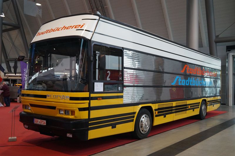  Neoplan-N416-BJ1987-B&uuml;cherbusMoritz_2014
0315_002.jpg