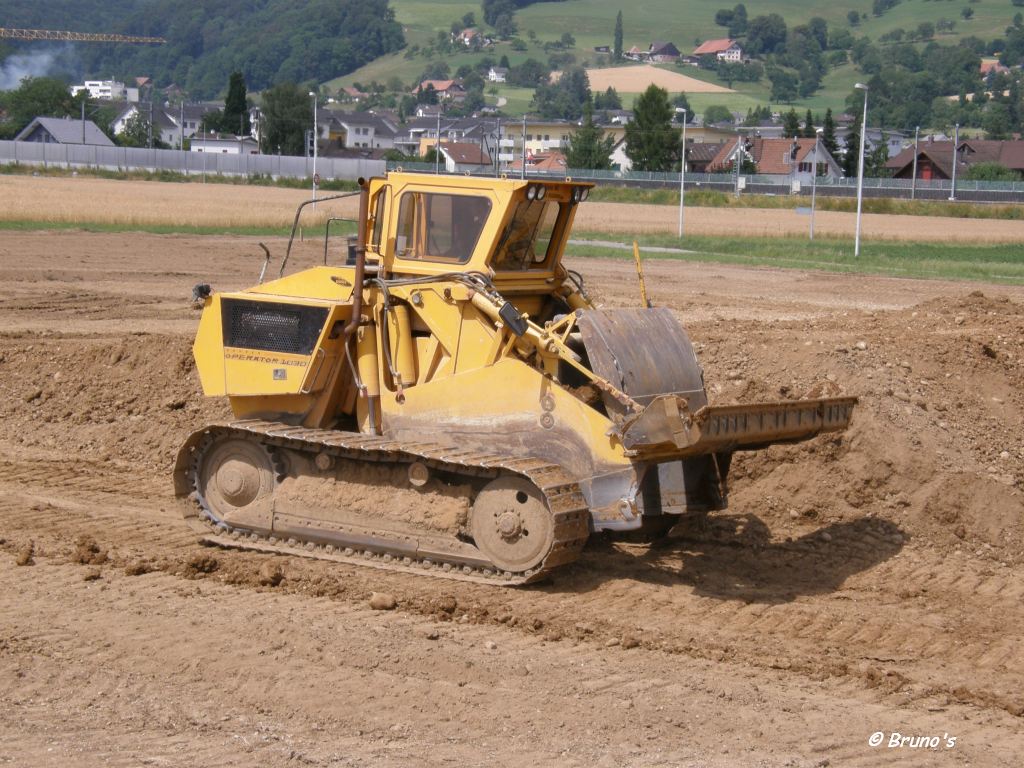 Bührer Operator 1030, Niederbipp -08-2013  18.jpg