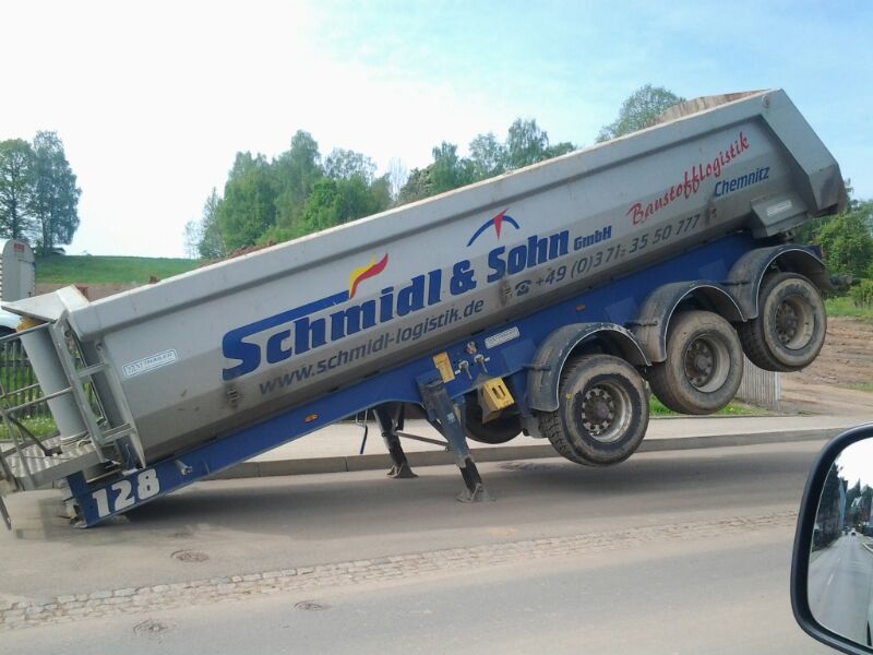  altAkAGUoS3mSJR4RsY401tZipUuucsS7qRwtDUV
vgAE9O_.jpg