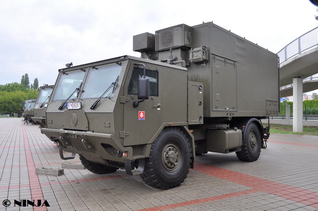 T_815-7_4x4.1R_MOKOP_AE_03_resize.jpg