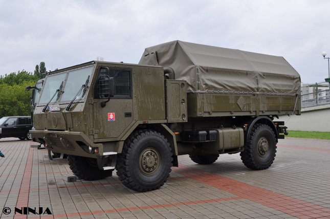 T_815-7_4x4.1R_VV_AE_12_resize.jpg